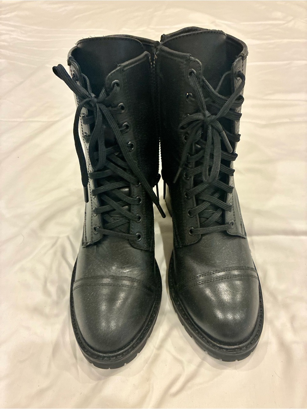 Thursday-Everyday Women's Black Lace-Up Combat Boots - Sleek Urban Style